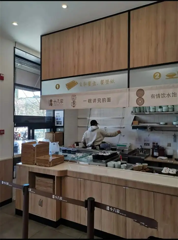 粉店厨房装修效果图(粉店厨房小该如何装修)